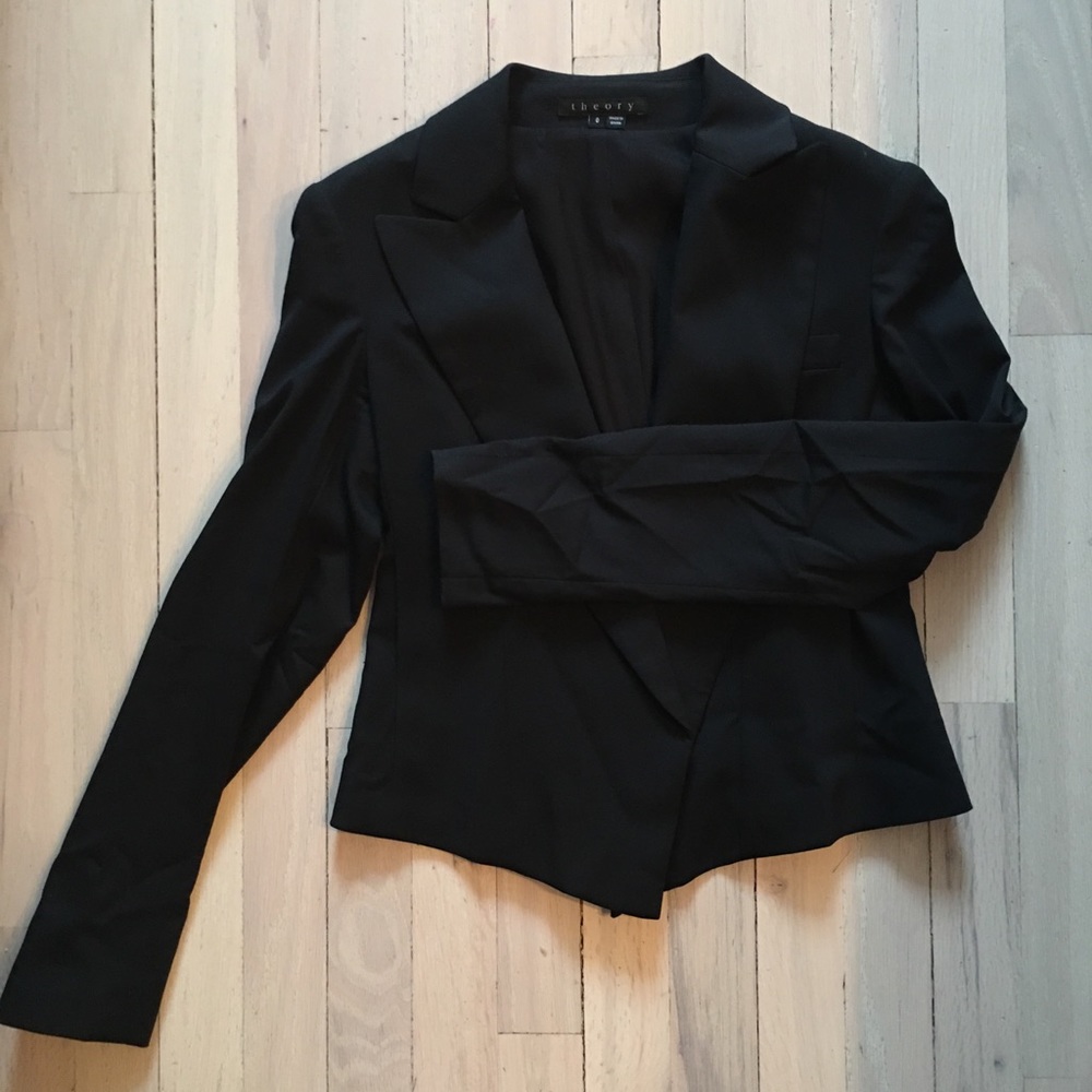 **Flash Sale*** Theory blazer size 0